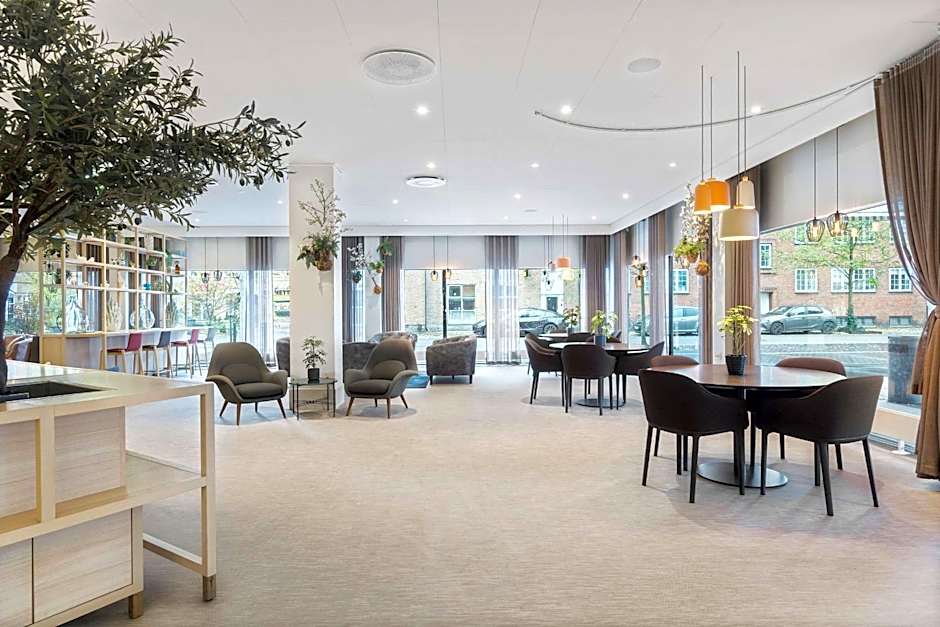 Best Western Plus Airport Hotel