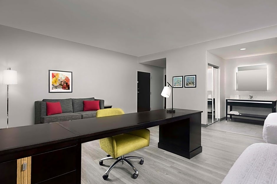 Hampton Inn By Hilton & Suites El Paso/East
