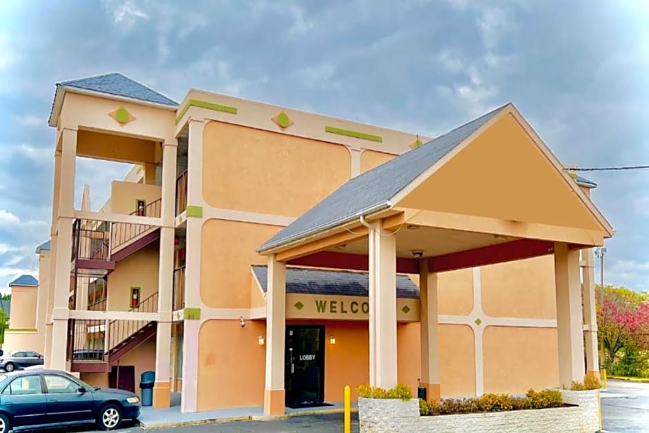 Ashland Studio Inn Richmond North near Kings Dominion (Listing Partner)