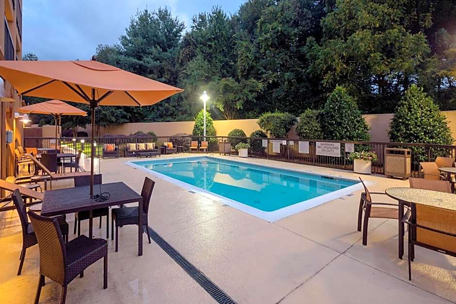 Courtyard by Marriott Winston-Salem Hanes Mall