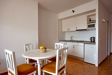 APARTMENT STANDARD WITH BALCONY