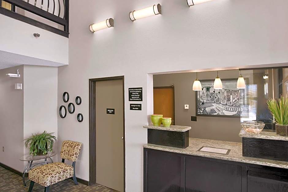 Super 8 by Wyndham Stafford/Springfield Area