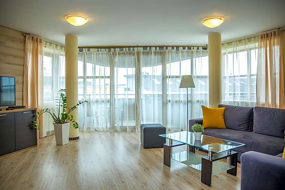 City Aparthotel