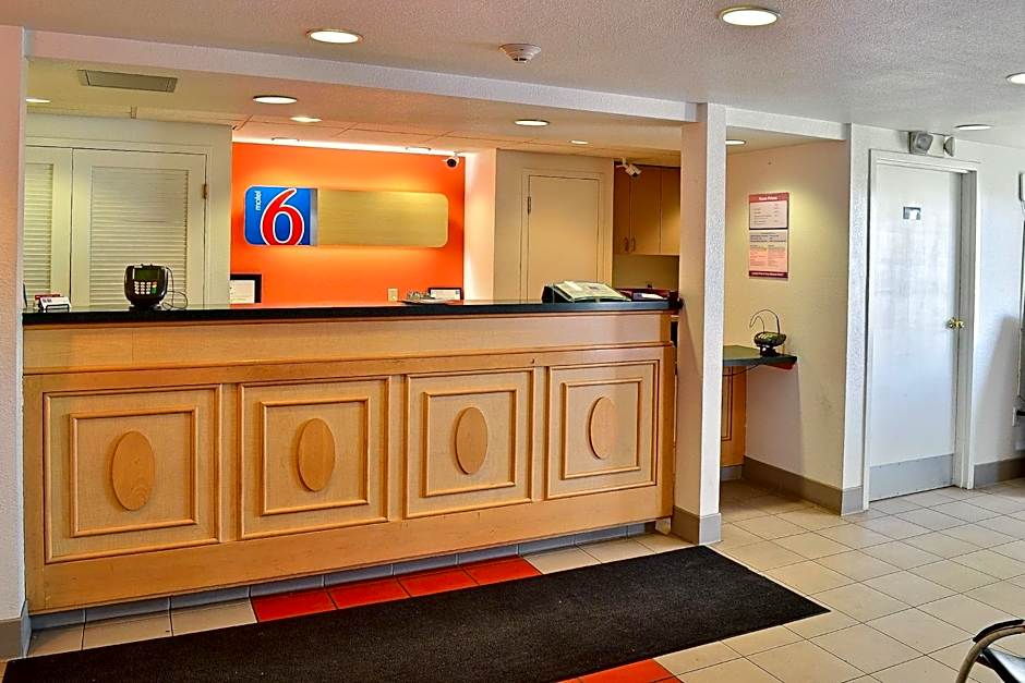 Motel 6-Billings, MT - North