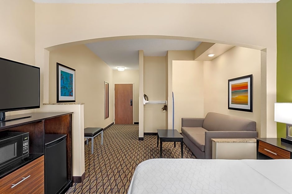 Holiday Inn Express Hotel & Suites Edmond