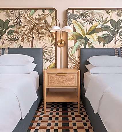 Queen Room with Two Queen Beds and Roll-In Shower - Disability Access