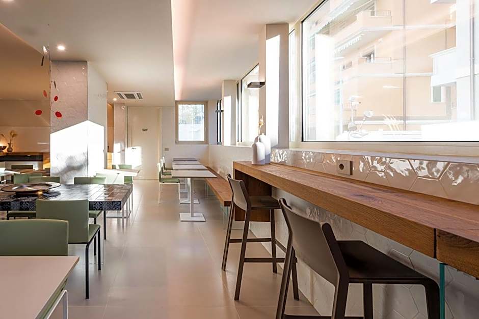 Open Hotel