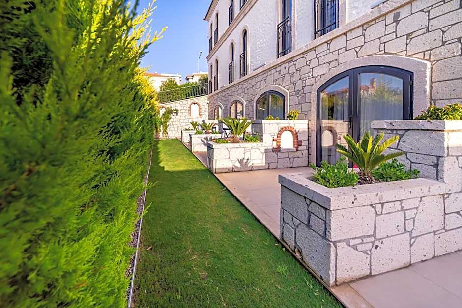 CEMAL ALACATI BUTIK HOTEL