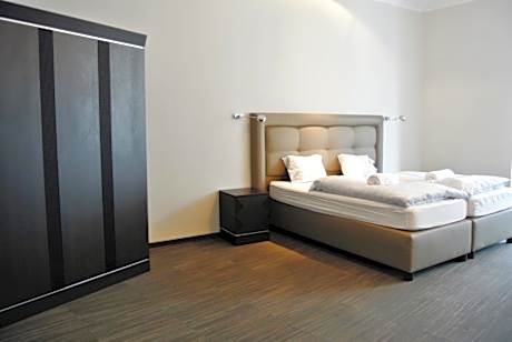 Premium Triple Room