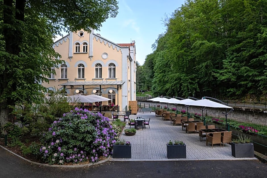 Villa Basileia Riverside