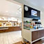 Holiday Inn Express & Suites Chicago West - St Charles By IHG