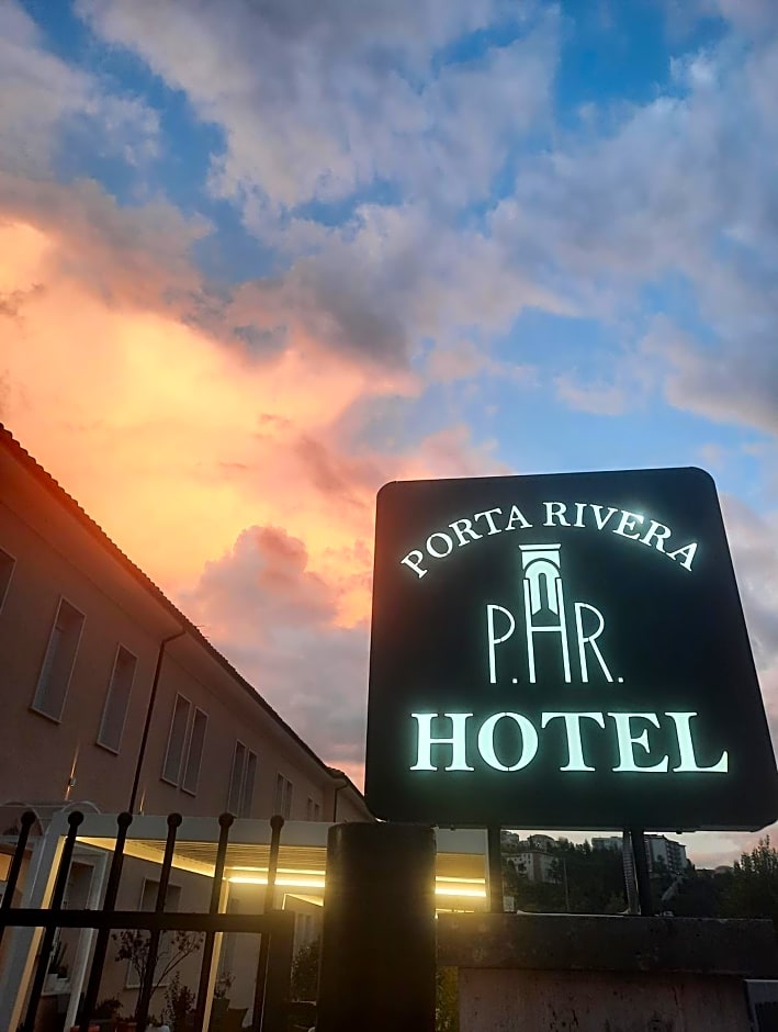 Hotel Porta Rivera