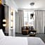 Daxton Hotel Birmingham, Curio Collection by Hilton
