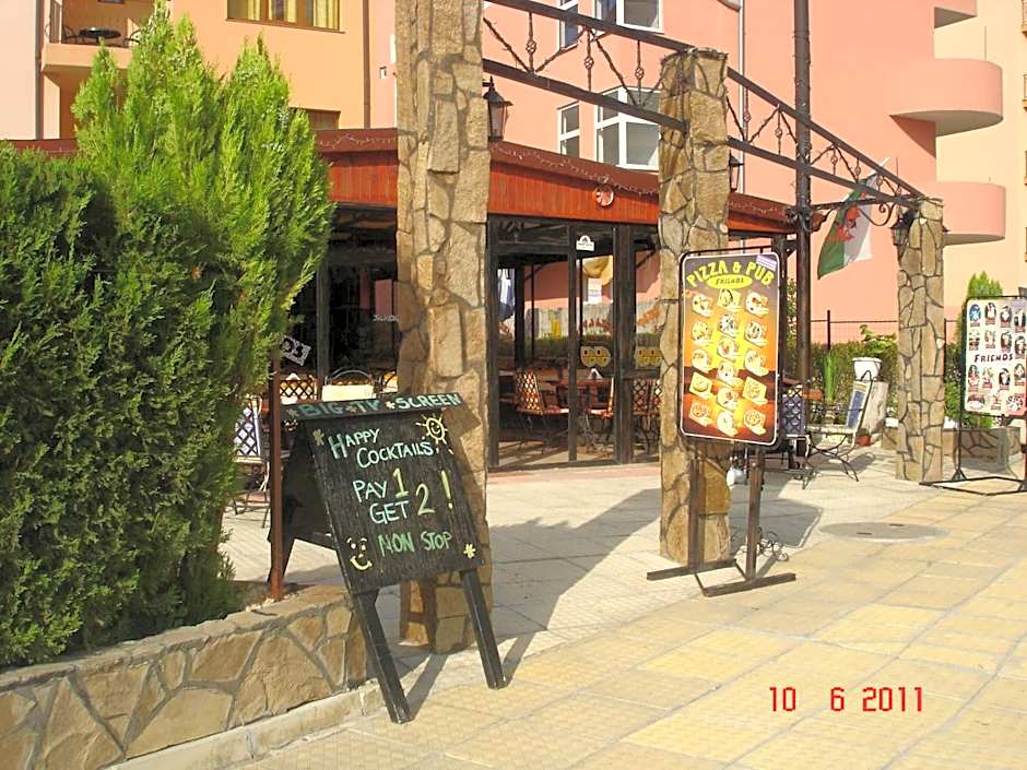 Friends Family Hotel