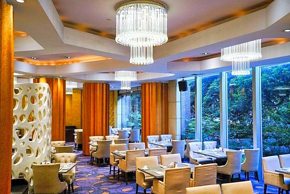 Wyndham Grand Plaza Royale Ningbo