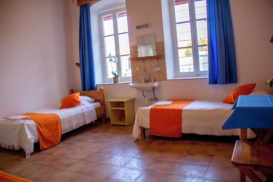 Medieval Rose Guest House