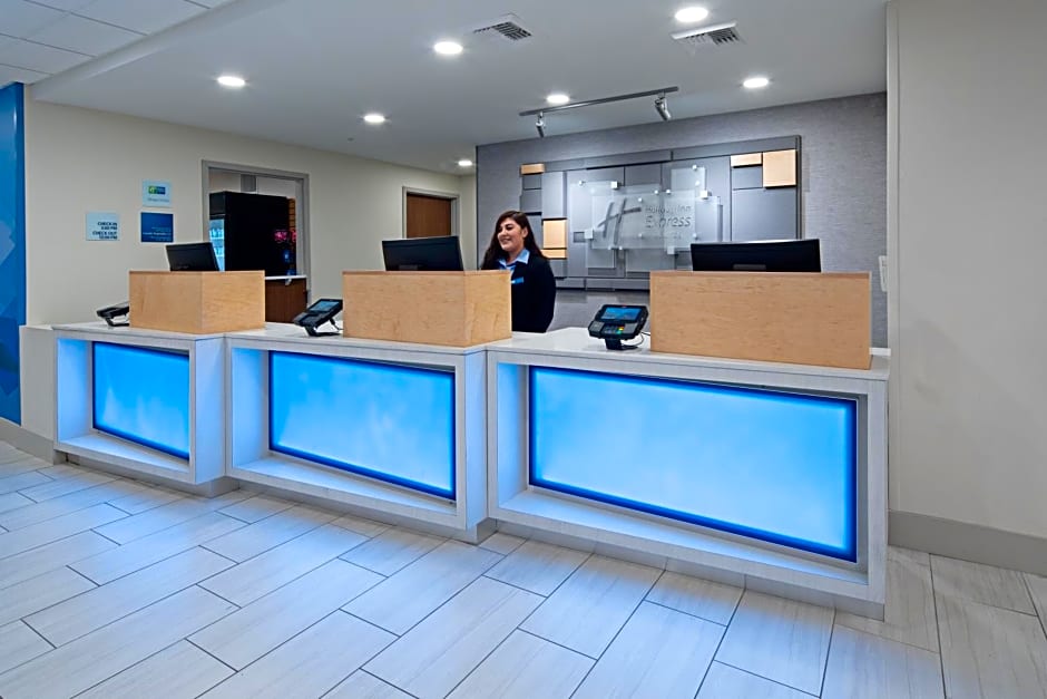 Holiday Inn Express Seattle - Sea-Tac Airport By IHG