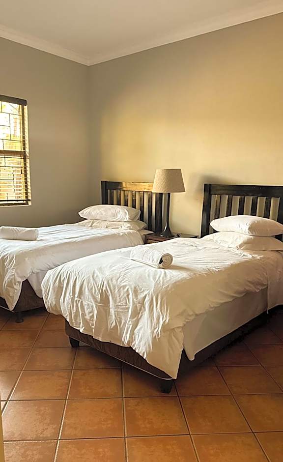 Paradise Creek Lodge