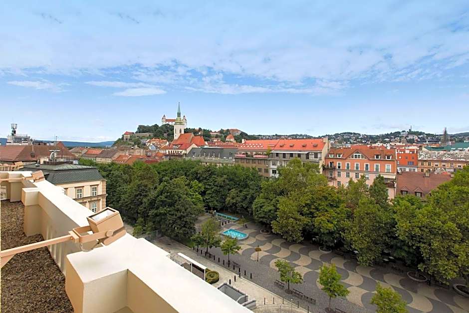 Radisson Blu Carlton Hotel, Bratislava