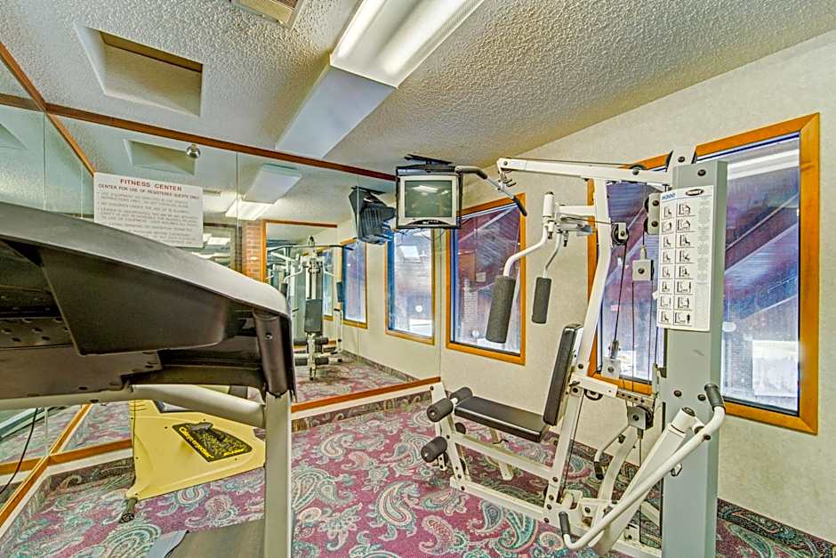 Capital O Amerihost Inn and Suites Mexico Hwy 54 MO