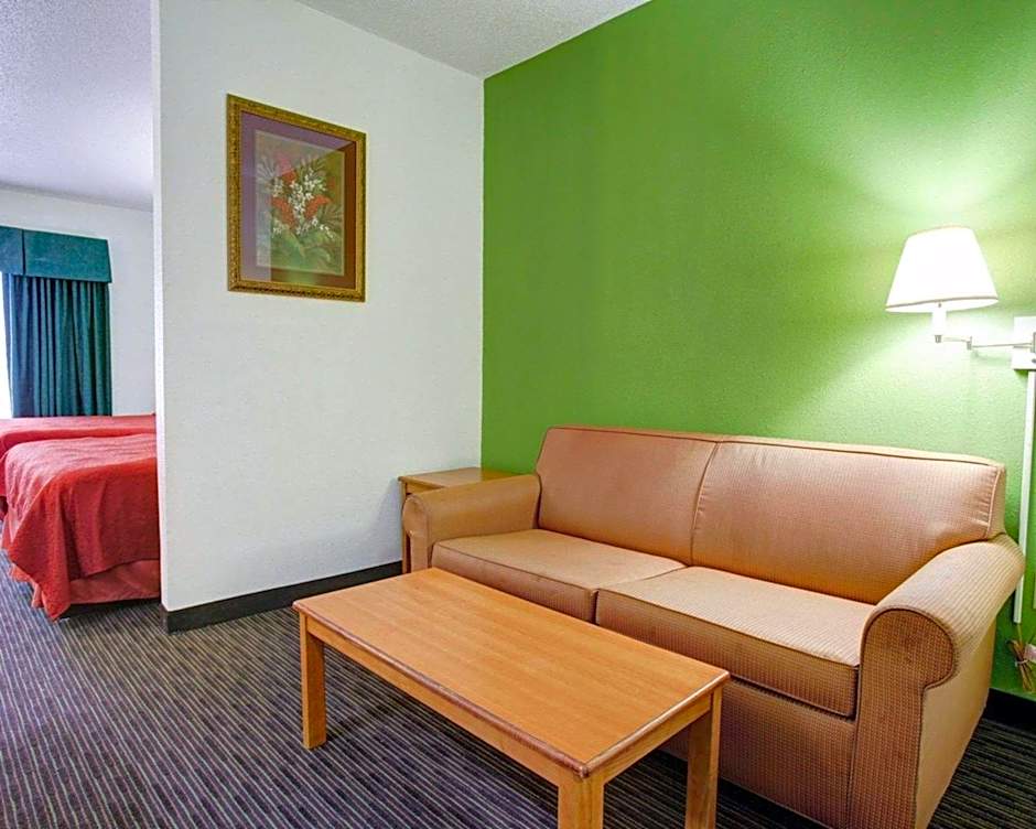 Garner Hotel Del Valle - Austin Southeast by IHG