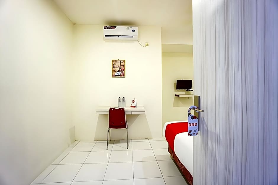 Super OYO 1838 COZY Home