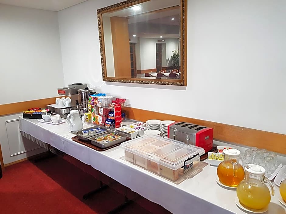 Centrepoint Motor Inn