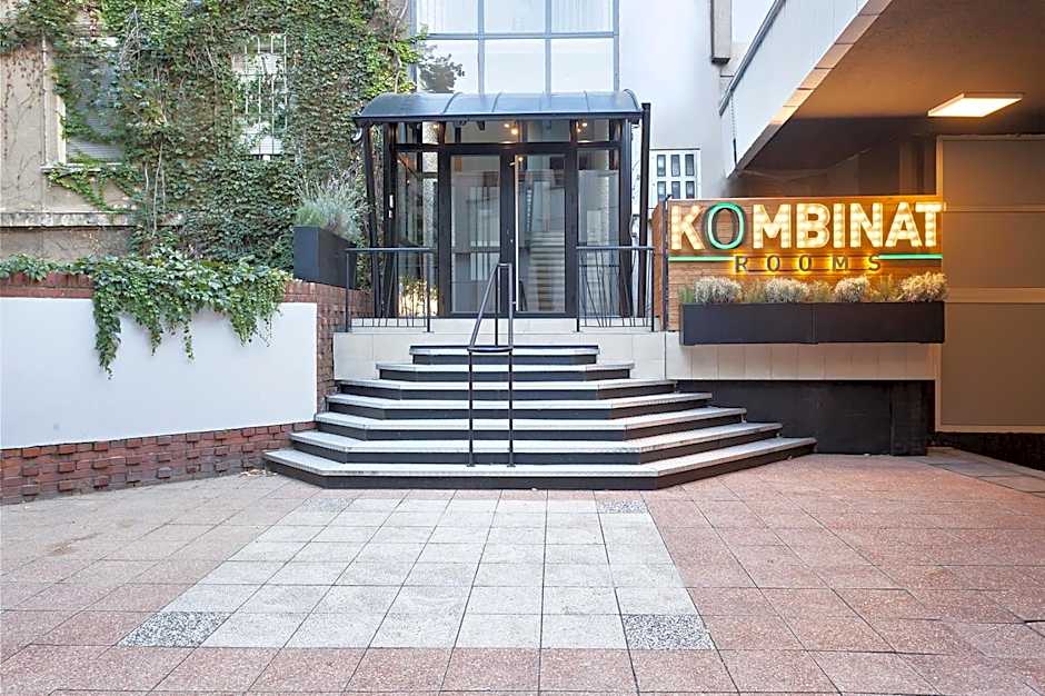 Kombinat Rooms City Center