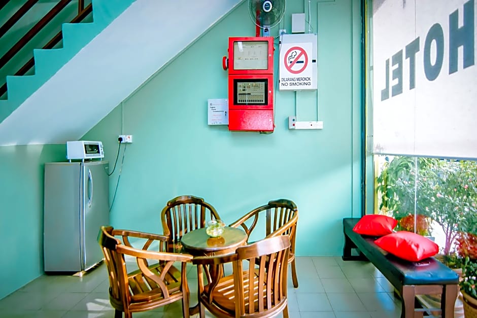 OYO 816 Hotel De Kiara