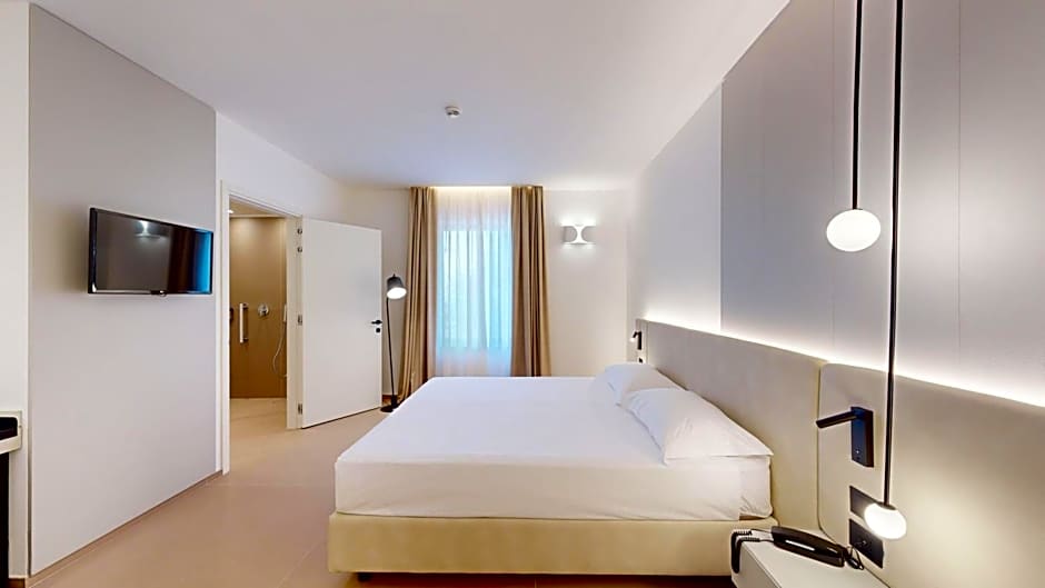 PRIMO OSTUNI HOTEL
