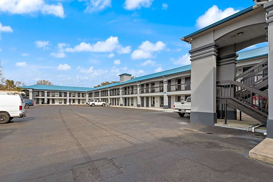 Regency Inn Near Boardwalk & Hurlburt Field