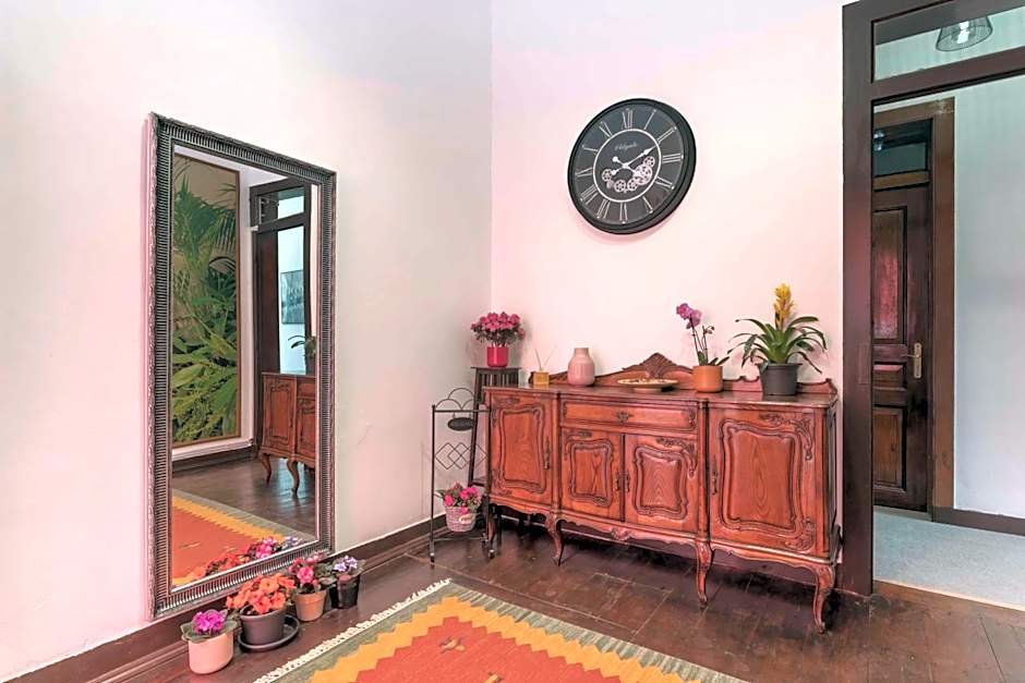 Happy Holiday Sintra