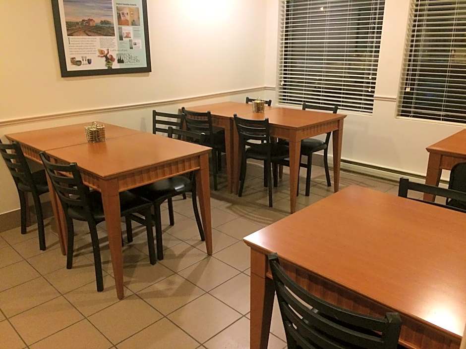 Coastal Inn Sackville