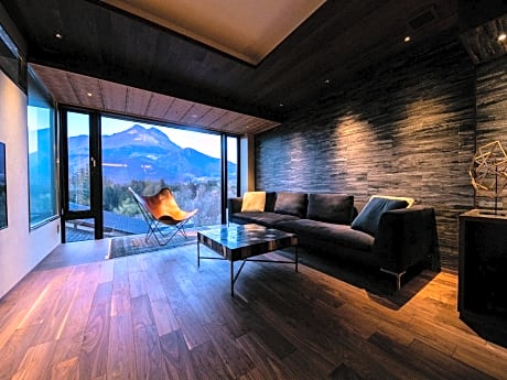 Mount Yufu View Japanese-Western Style Room with Semi-Open-Air Bath