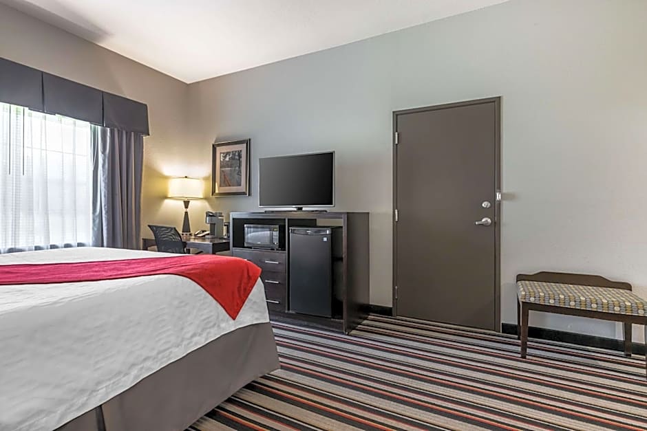 Best Western Plus Cowetas 1st Hotel