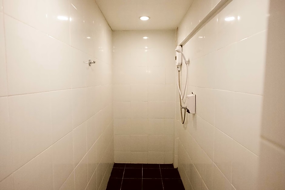 Petra Poshtel Donmuang