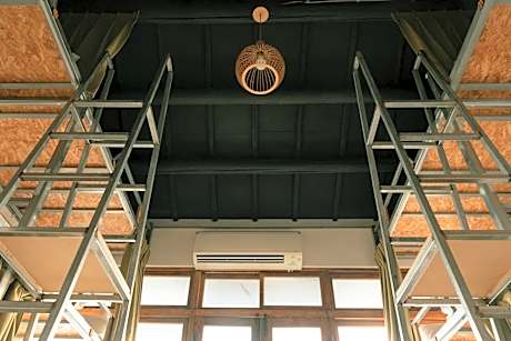 Bed in 10-Bed Mixed Dormitory Room