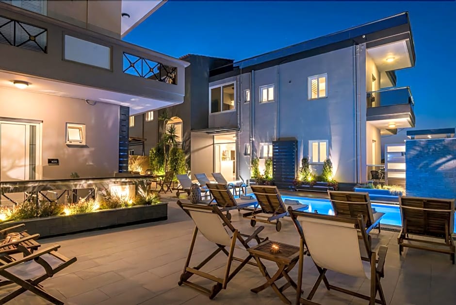 Sun Ray Luxury Aparthotel