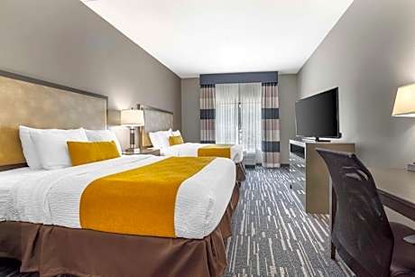 Queen Room with Two Queen Beds - Disability Access