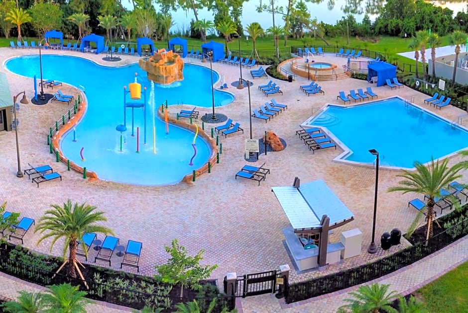 Wyndham Lake Buena Vista Disney Springs Resort Area