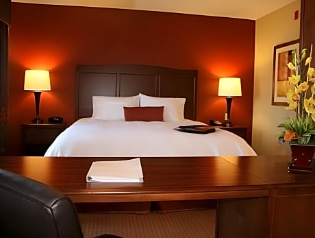 Studio King Bed