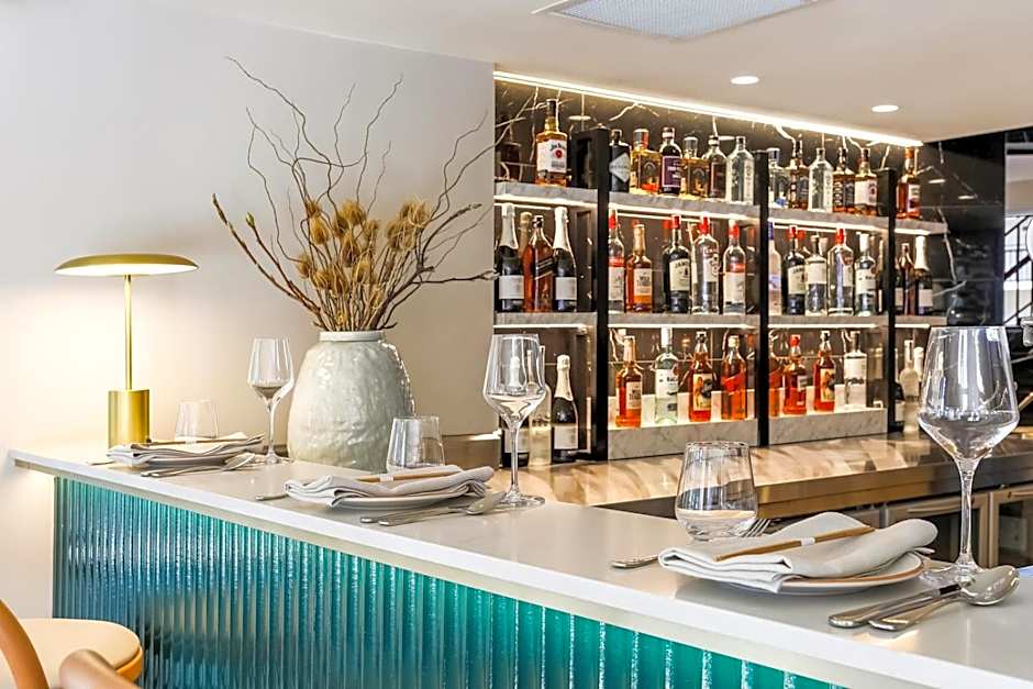 Killara Hotel & Suites