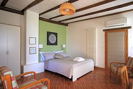 Large Double Room