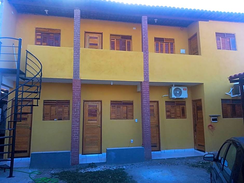 Casa do Mochileiro Airport Hostel & Pousada