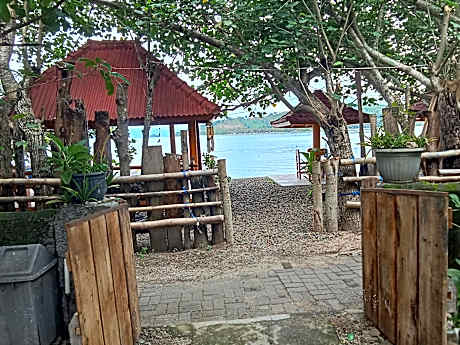 Pelangi homestay bungalow Gili Gede