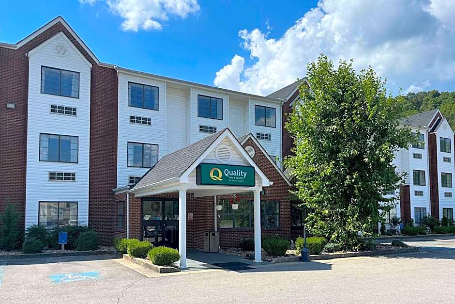 Quality Inn & Suites Prestonsburg next to Mountain Arts Center