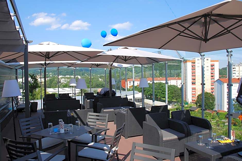 NOVAPARK Flugzeughotel Graz