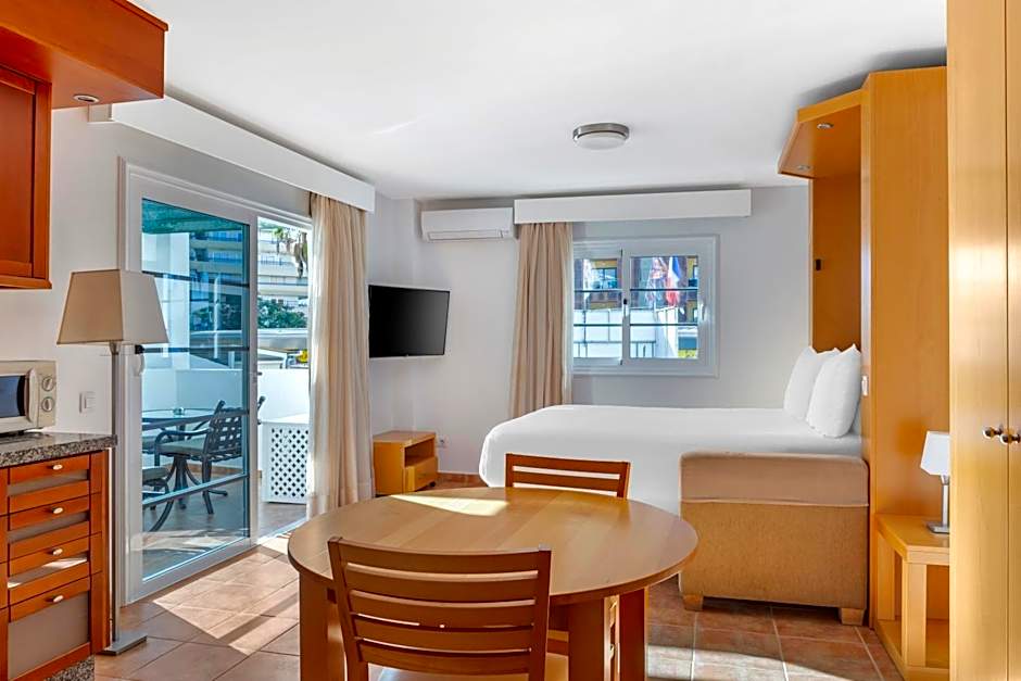 Sunset Harbour Club