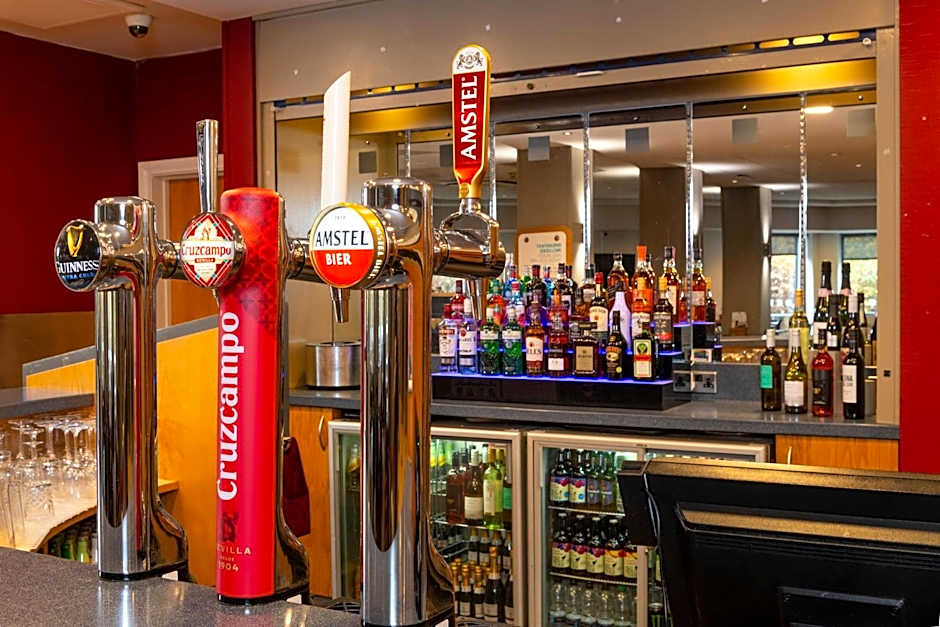 Holiday Inn Express Droitwich Spa By IHG