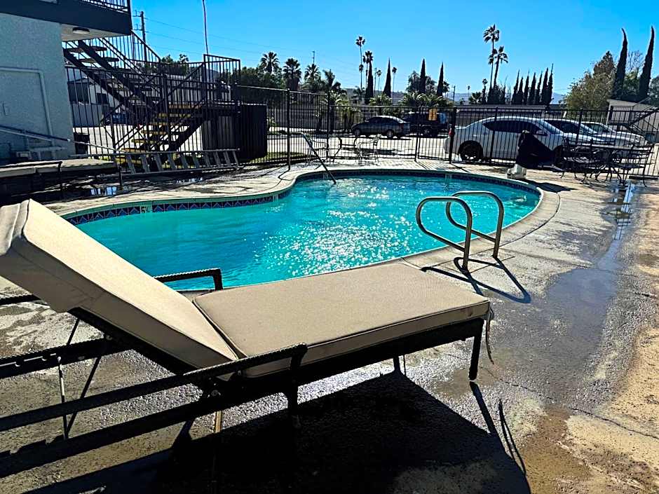 Sands Motel